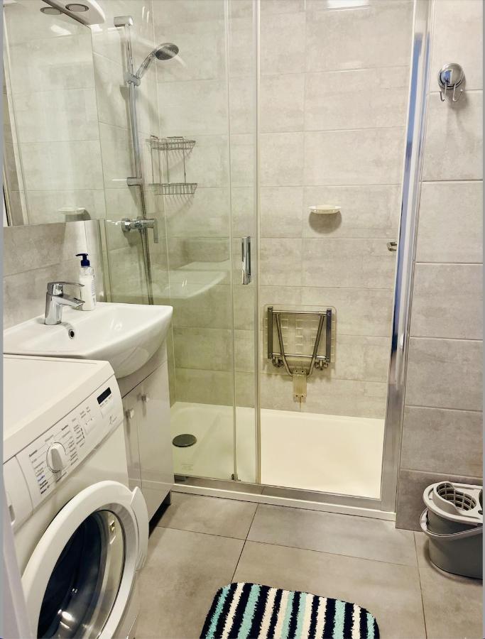 Przytulny Apartamencik Blisko Morza! Apartment กดัญสก์ ภายนอก รูปภาพ